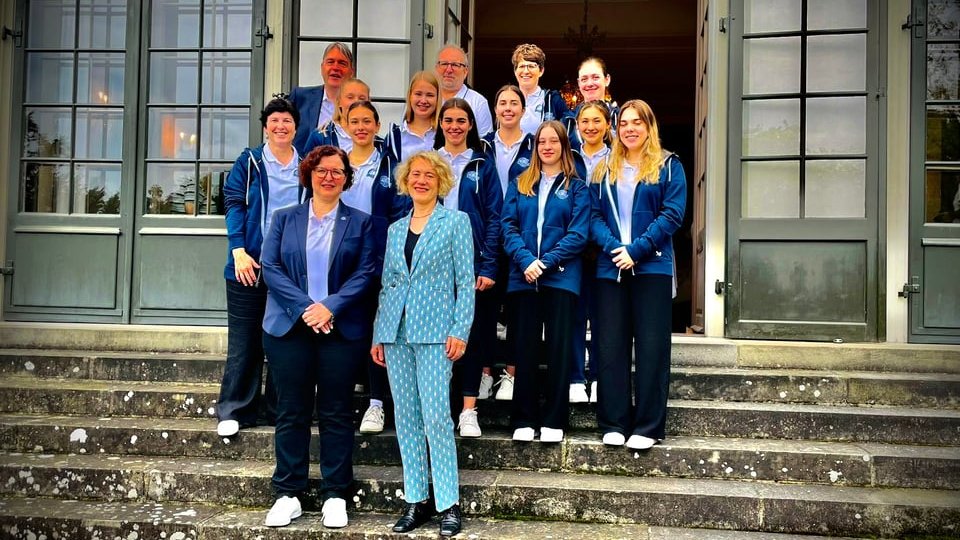 Stadt Zürich ehrt ZSC Lions Frauen