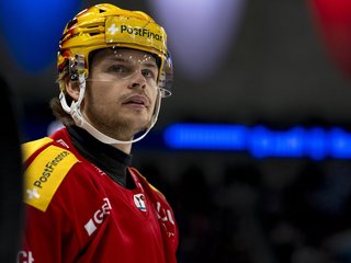 Strömwall kommt, drei Junge bleiben