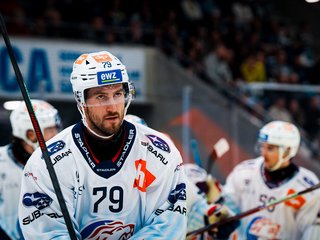 Highlights vs. Ambri