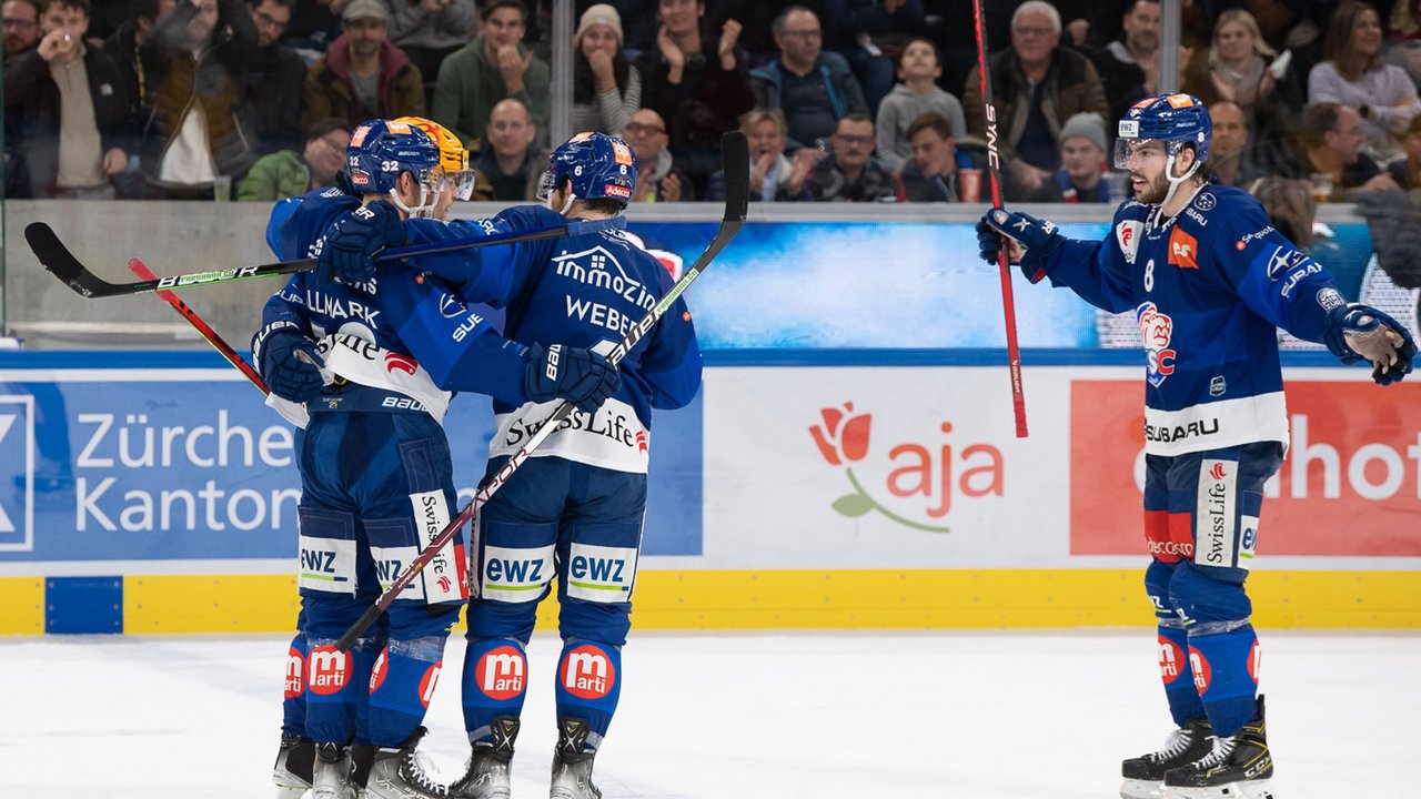 Ambri daheim, Zug in der Fremde