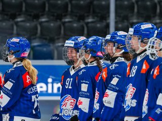 ZSC Lions Frauen treffen auf den Leader