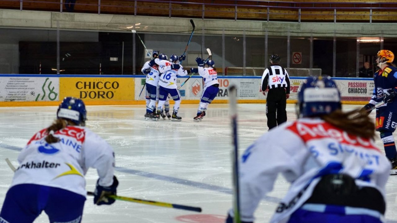 Frauen korrigieren Playoff-Heimniederlage umgehend