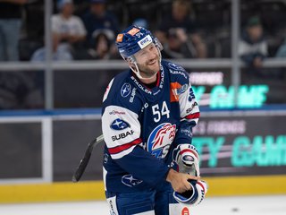 Saisonauftakt: Meisterbanner, Award und der EHC Biel