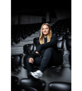 Gloria Henek